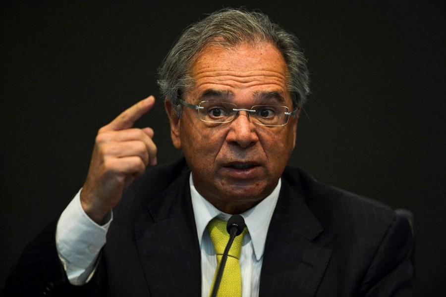 Guedes avalia tributar transação digital e diz que salário mínimo superará previsão em 2020